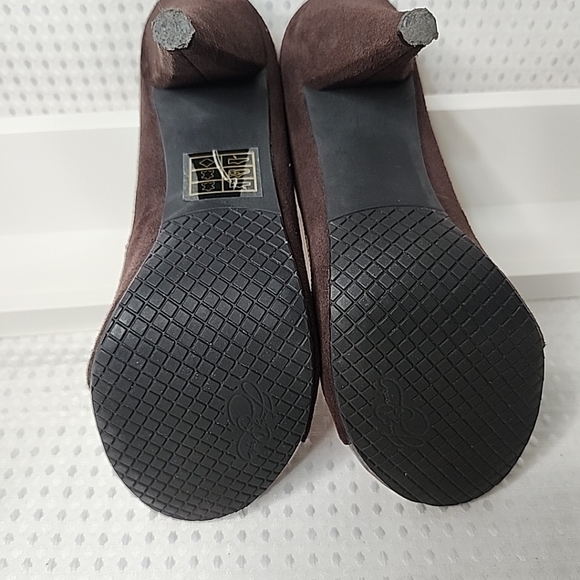 PeepToe Pumps Brown Cone High Heels,Suede size 6.5 Gold Metallic Accent BodyCon - Picture 5 of 12